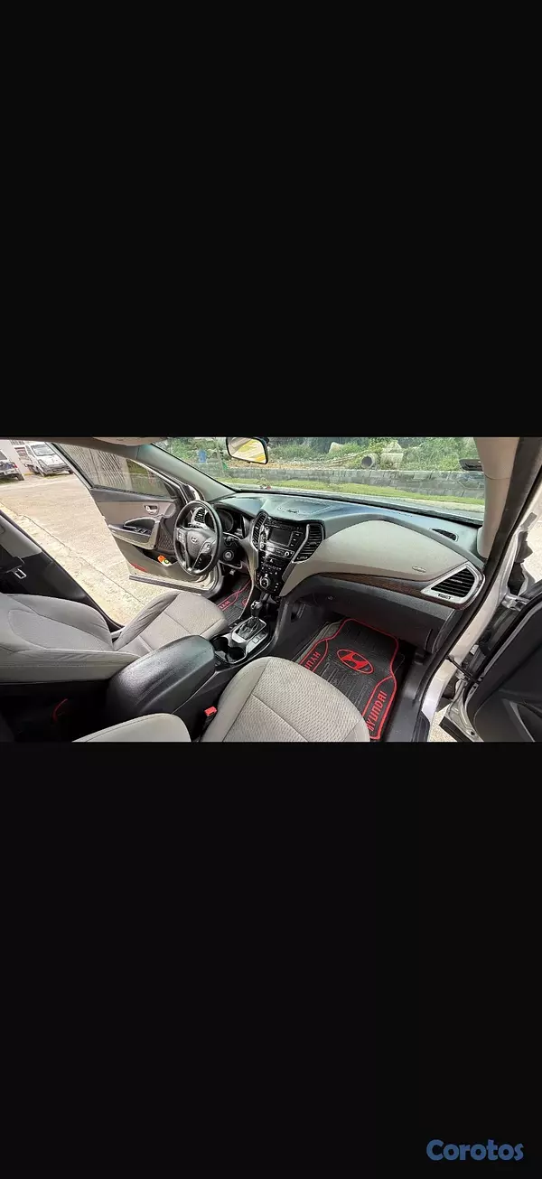 jeepetas y camionetas - 2018 Hyundai Santa Fe Sport 10