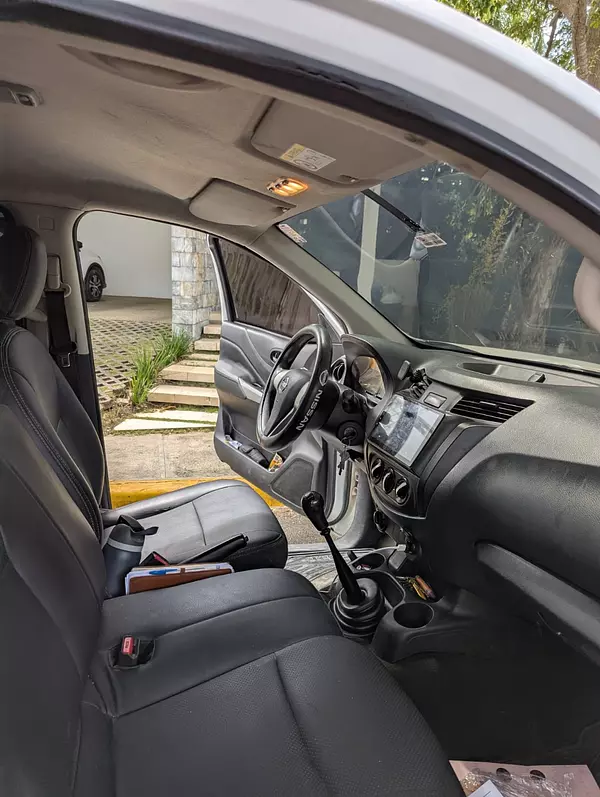 jeepetas y camionetas - Nissan frontier np 300 2018 mecánica  9