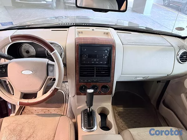 jeepetas y camionetas - Ford Explorer 2006 - Excelentes condiciones  4