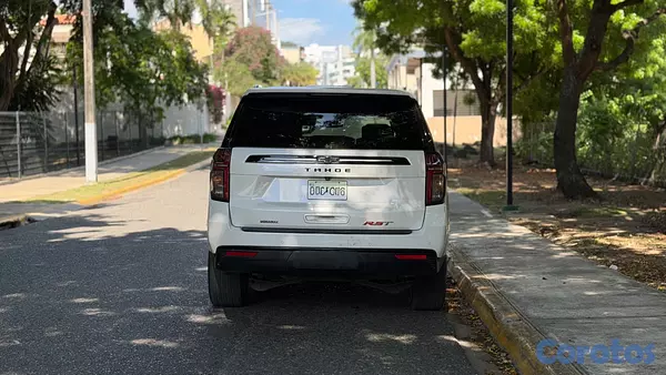 jeepetas y camionetas - Chevrolet Tahoe RST 2024 24,000KM Turbo Diesel 4WD 5