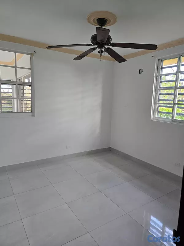 apartamentos - Alquila apartamento 3er piso Residencial Mar Carib 12