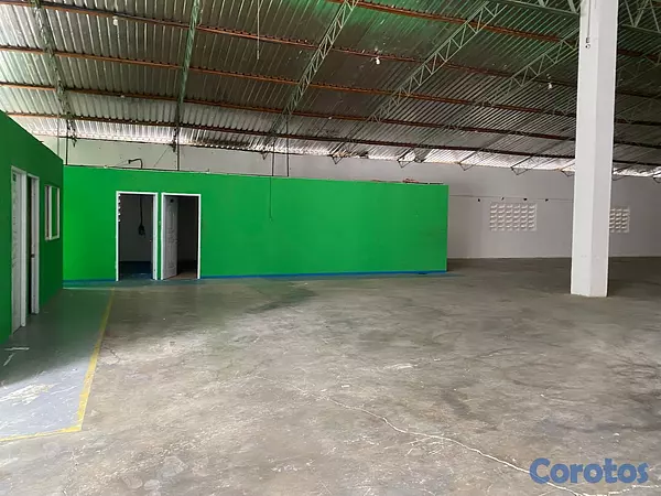 otros inmuebles - Alquilo nave en la Luperón. 4