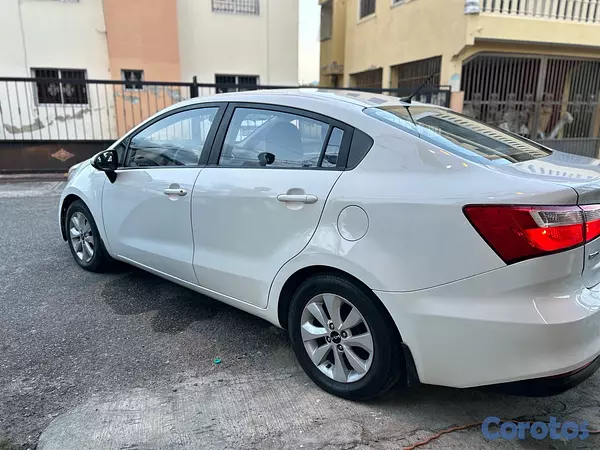 carros - Kia Rio 2017 (Viamar, Motor Doch) 4