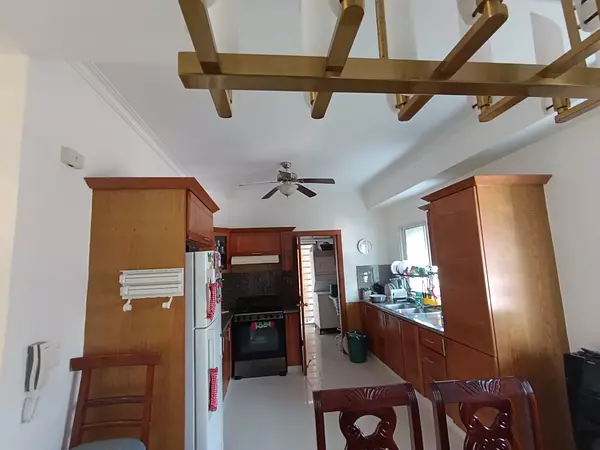 apartamentos - APARTAMENTO 2DO NIVEL EN VENTA ENSANCHE OZAMA 1736 4