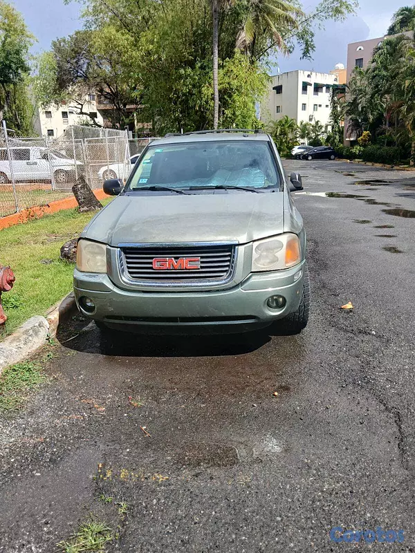 jeepetas y camionetas - RD$250,000 - GMC Envoy 2004 - Gas Natural 2
