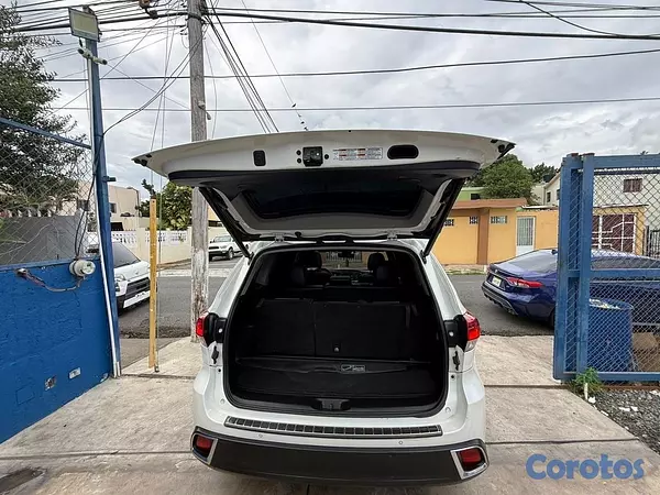 jeepetas y camionetas - ¡Toyota Highlander Limited 2019 Full! 4