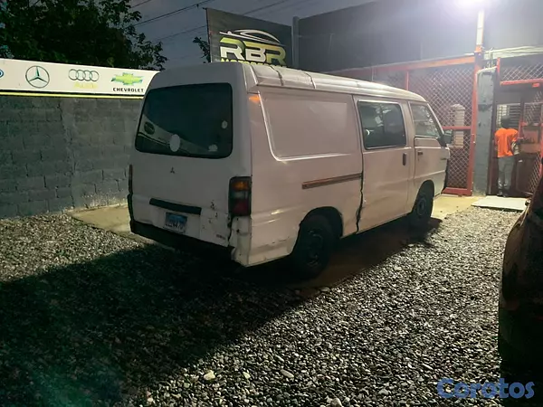 otros vehiculos - Mitsubishi L300 2006 3