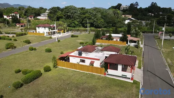 casas vacacionales y villas -  vendo Villa en Jarabacoa totalmente Amueblada, ubicación privilegiada 
 2