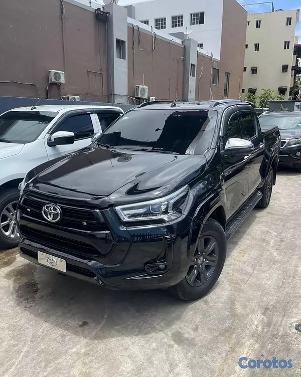 jeepetas y camionetas - TOYOTA HILUX SRV 2022 2