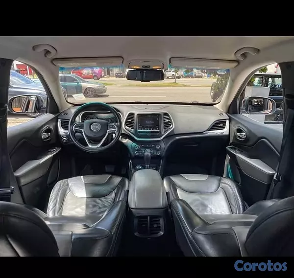 jeepetas y camionetas - Jeep Cherokee Limited 2