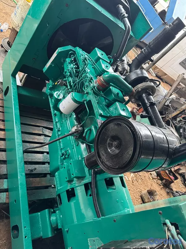 plantas e inversores - planta Cummins 100 kw  2