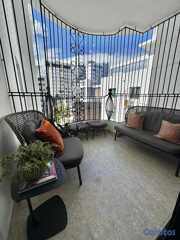 apartamentos - vendo oh urbanización real piso 7 y 8 dos parqueos 4 habitaciones terraza balcón 5
