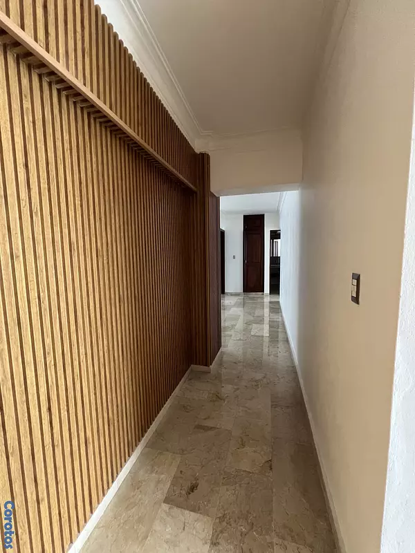 apartamentos - Apartamento en Alquiler clásico en Piantini de 3 habitaciones 2 parqueos  4