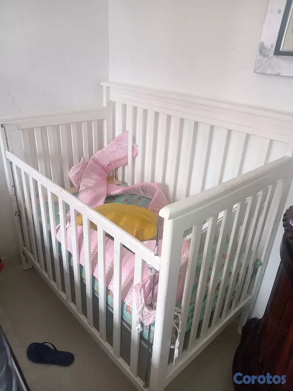 coches y sillas - cuna de niños y niñas poco de uso presion 13000 negociable para más información  2