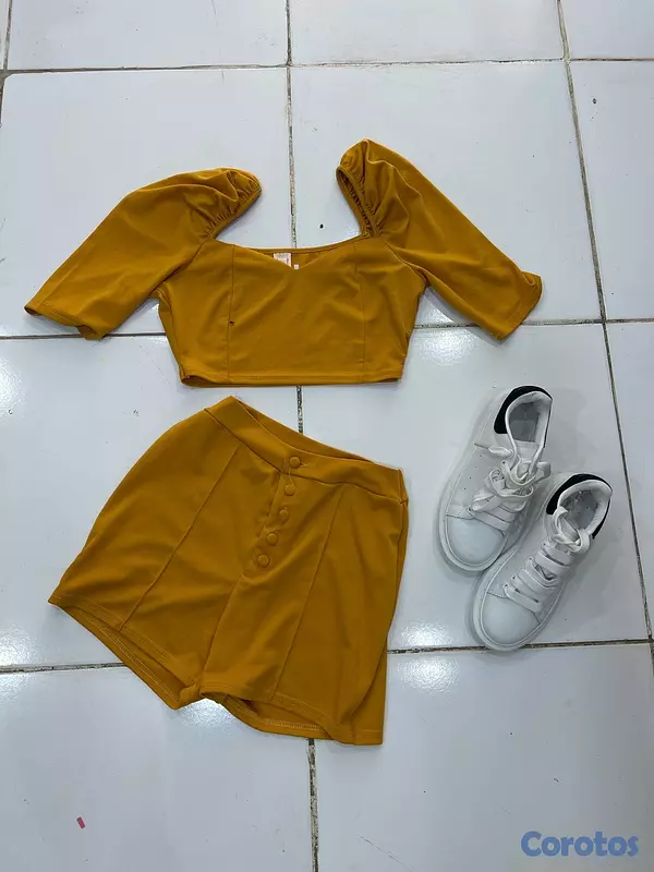 ropa para mujer - Venta de Caja de Ropa de Hombre y de Mujer incluye zapatos , tenis , Tacones  3