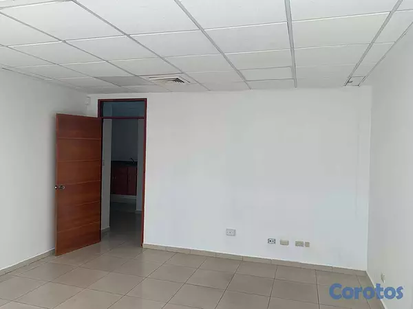 oficinas y locales comerciales - Alquiler de Local en Piantini 2do piso 6