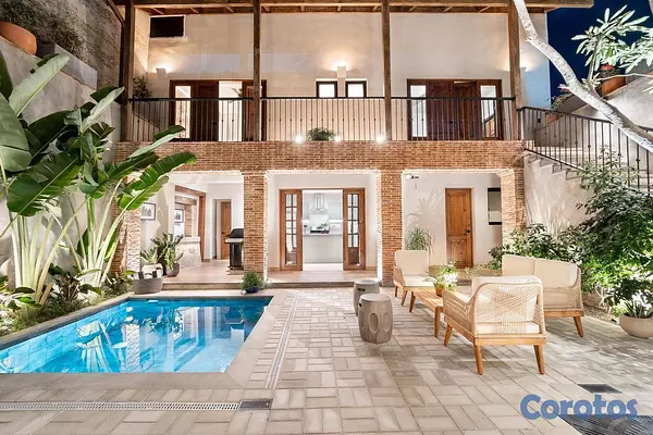 casas - Casa de 4 haitacioens 4 baños en la Zona Colonial 7