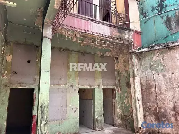 oficinas y locales comerciales - Edificio en ZONA COLONIAL 7