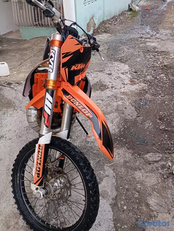 motores y pasolas - Moto KTM enduro 
250cc 2t ensendido por sefil.
8.0.9 703 7303 contactarme. 3