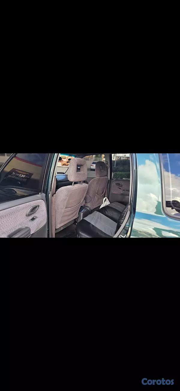 jeepetas y camionetas - Suzuki grand vitara 2001 V6 14