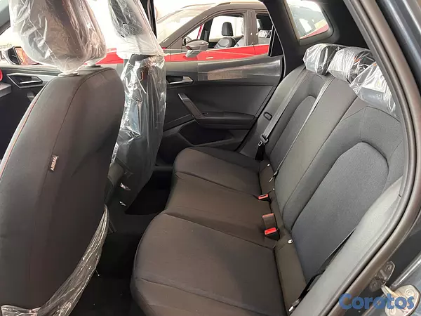 jeepetas y camionetas - Seat Arona FR 2025 10