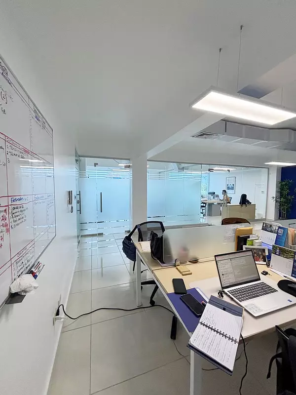 oficinas y locales comerciales - Venta de local de oportunidad  9