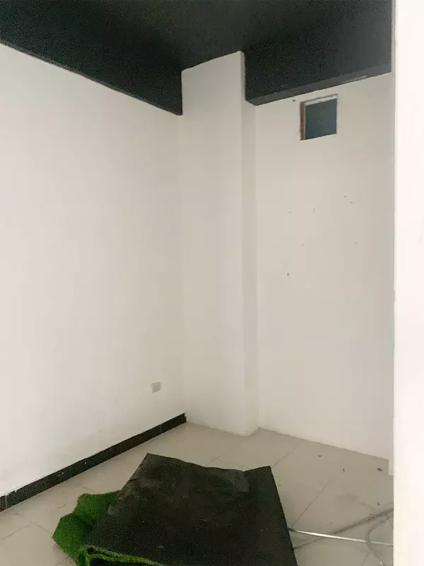 oficinas y locales comerciales - Local cerca a la churchill 10
