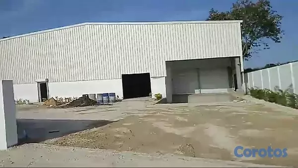 oficinas y locales comerciales - Se Alquila Nave Industrial en Ave. Circunvalacion  5