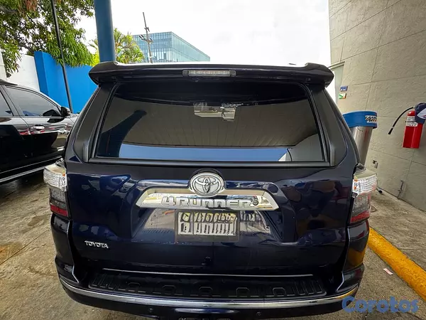 jeepetas y camionetas - TOYOTA 4RUNNER  8