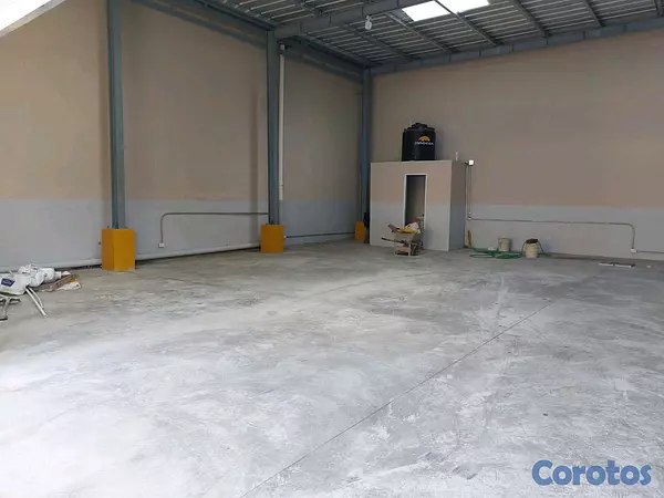 otros inmuebles - Nave Industrial en Alquiler Herrera 2