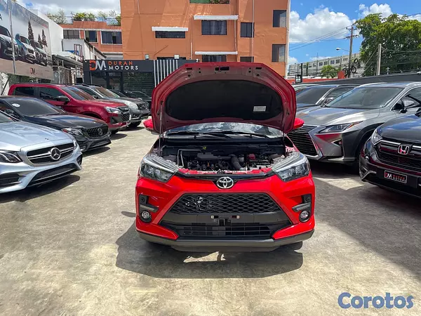 jeepetas y camionetas - Toyota Raize FULL 2023 11