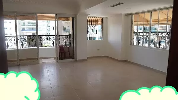 apartamentos - Amplio apartamento de estilo clásico en Naco con excelente distribución y vista  9