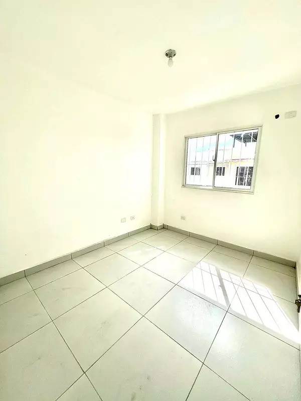 apartamentos - Apto en 4to nivel en la Aut. Duarte. Santiago 5