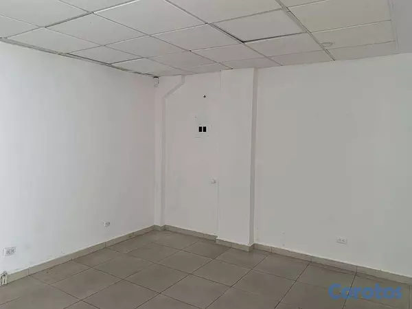 oficinas y locales comerciales - Alquiler de Local en Piantini 2do piso 7