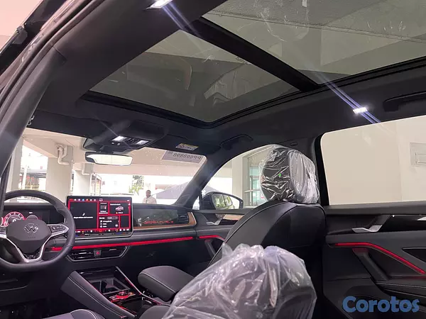 jeepetas y camionetas - Volkswagen Tiguan R Design 2026 13