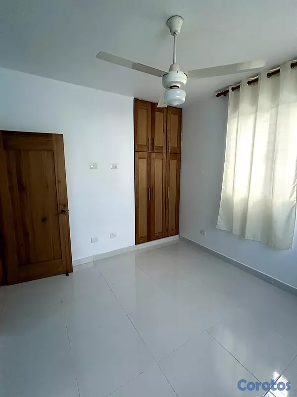 casas - Hermosa y amplia Casa disponible en Gurabo 5