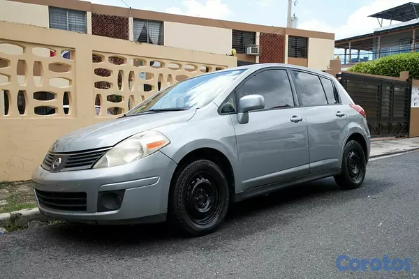 carros - Nissan Versa 2011 Americano 7