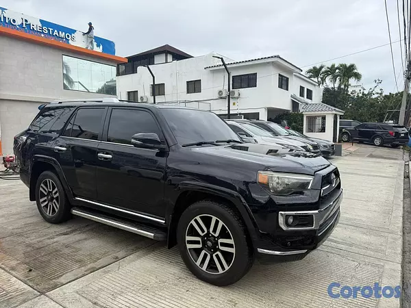 jeepetas y camionetas - Toyota 4Runner Limited 4WD 2017 12