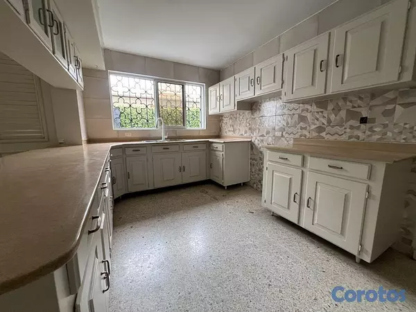 casas - Hermosa Casa en Alquiler en Los Cacicazgos 3