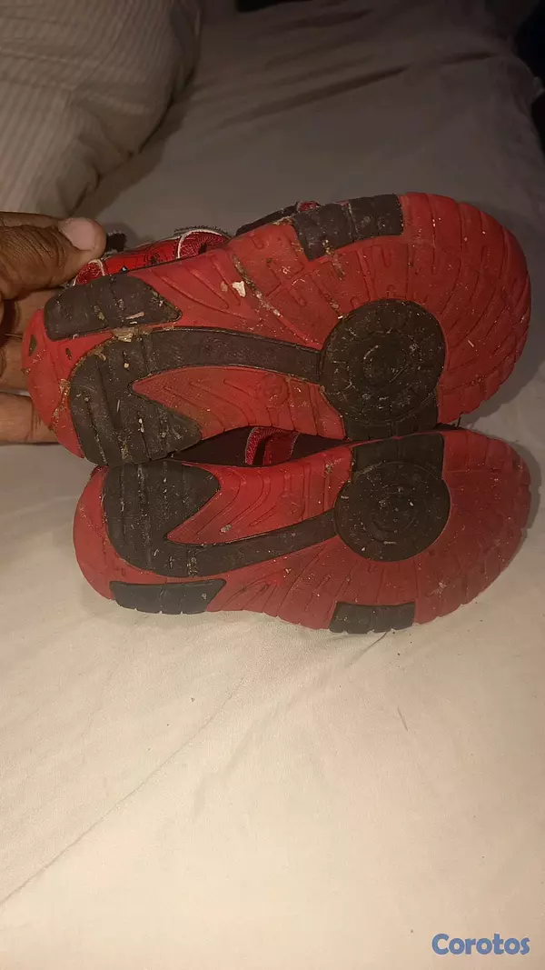 ropa y zapatos - zapatillas del hombre araña 2
