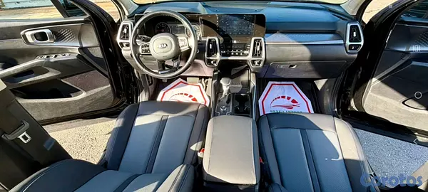 jeepetas y camionetas - Kia Sorrento LX 2022  3