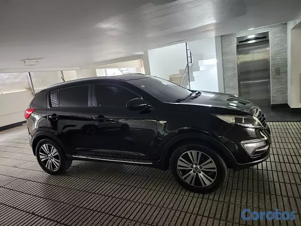 jeepetas y camionetas - Kia Sportage 2015 - 850,00 negociable 3