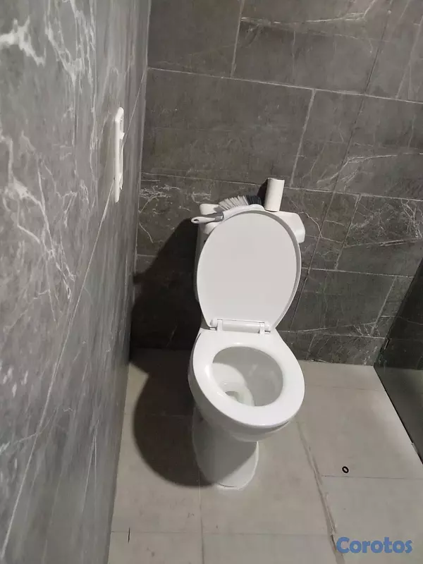 oficinas y locales comerciales - Oficina en alquiler – Rómulo, 3er piso
 8