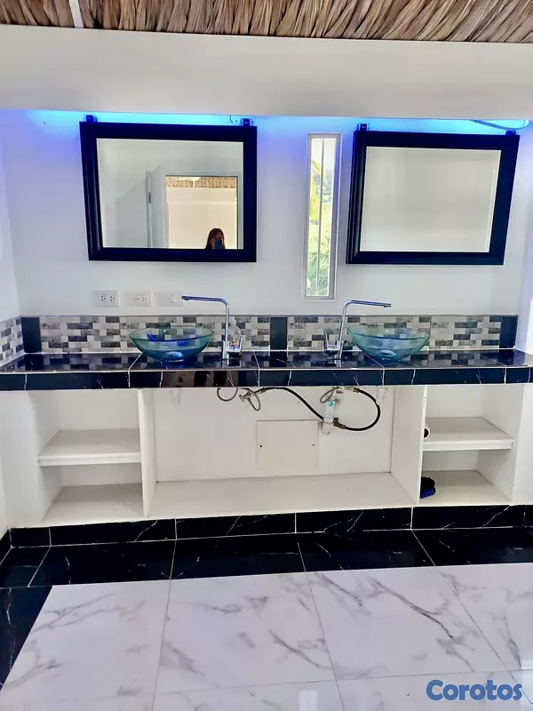 casas vacacionales y villas - Villa Caribeña en Venta Cerca de Playa Cosón 6