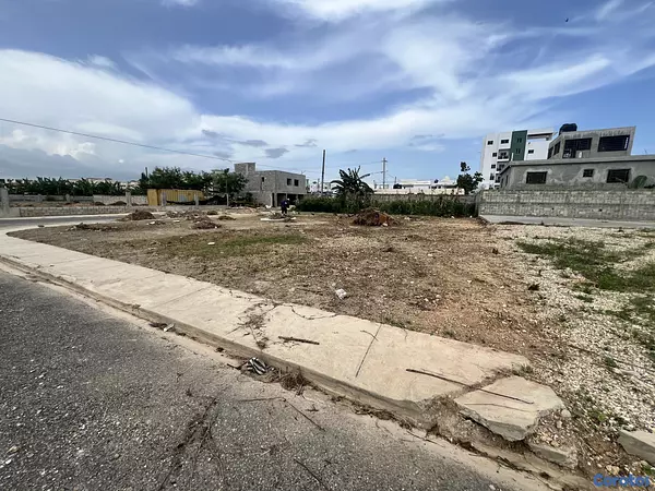solares y terrenos - venta de solar comercial en la autopista de san Isidro próx avenida de 480mts 2