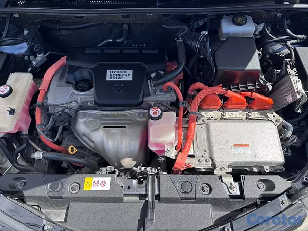 jeepetas y camionetas - Toyota RAV4 2017 hybrid limited 
(73,000 Millas). 8