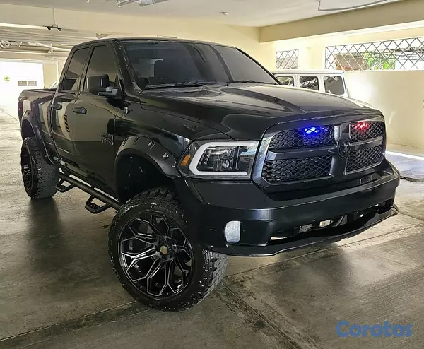 jeepetas y camionetas - Dodge 1500 Ram ST,  2018 Black Express, 4x4 3