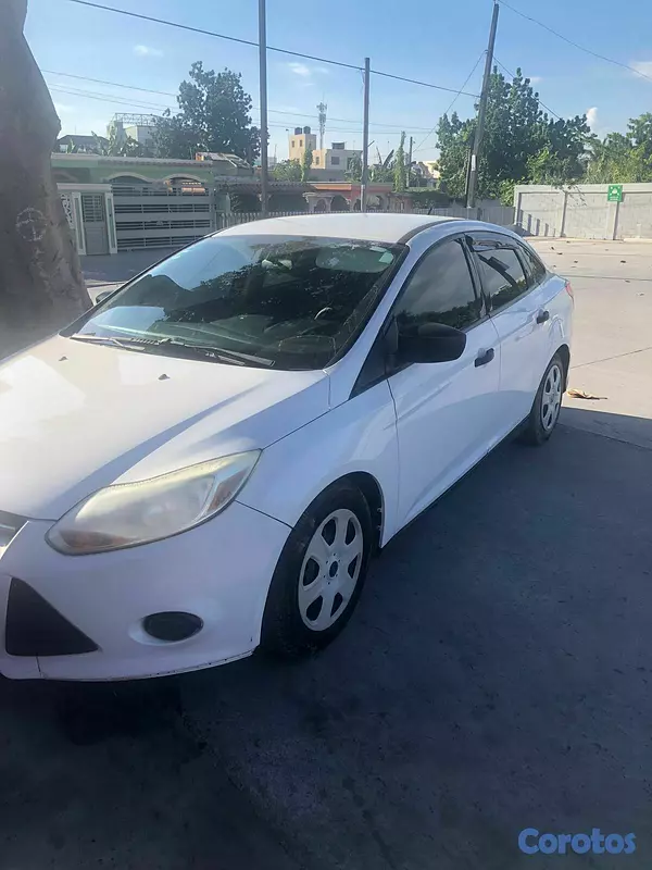 carros - Ford Focus 2014,Automatico,4 puertas,Gasolina,Buen 4