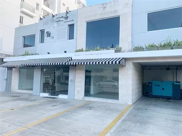 oficinas y locales comerciales - Local corporativo en evaristo 5