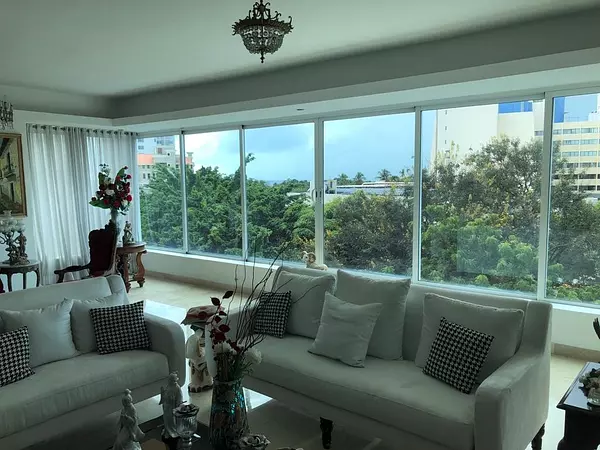 apartamentos - Apartamento Piso 4, Los Cacicazgos, Distrito Nacional 6